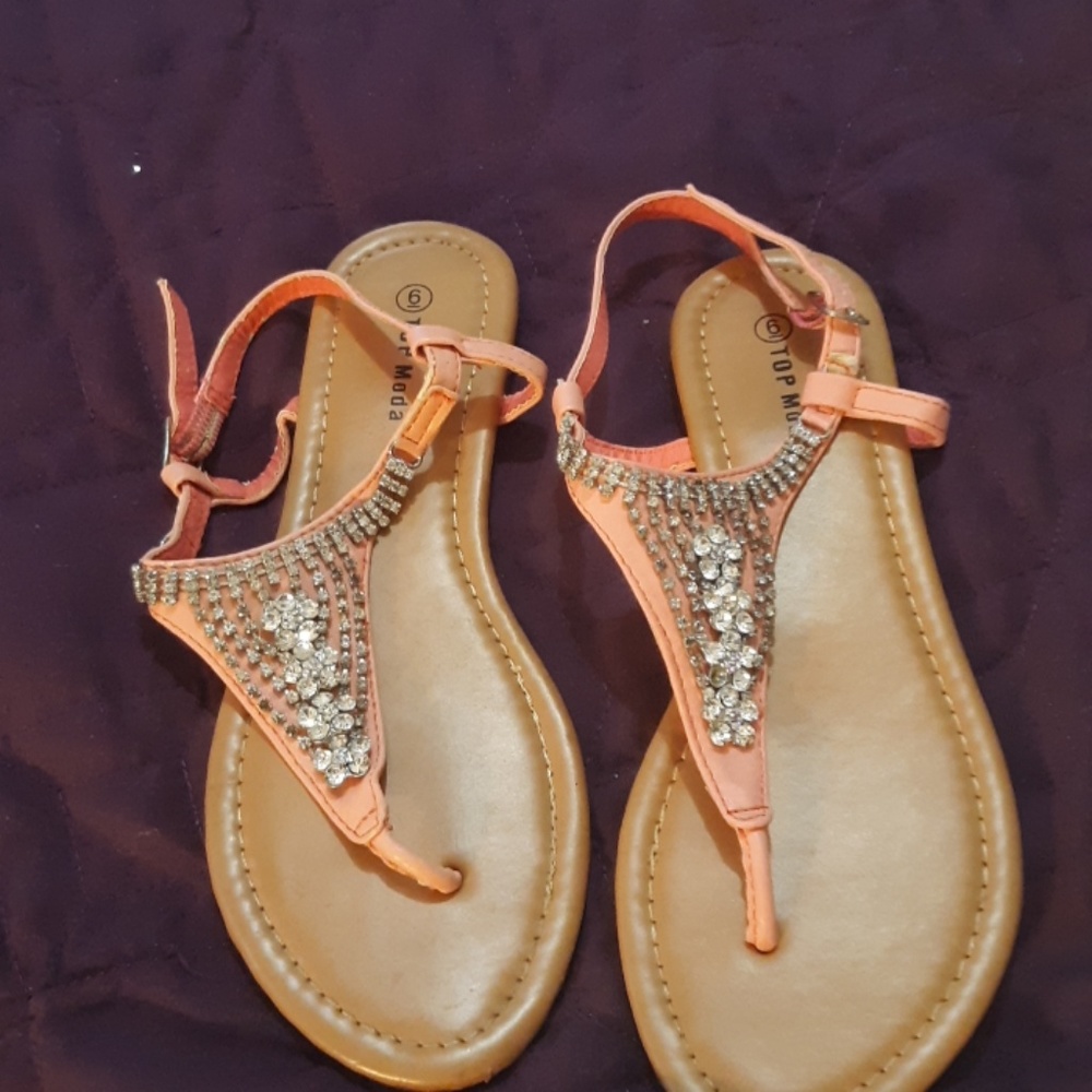 Thong sandals